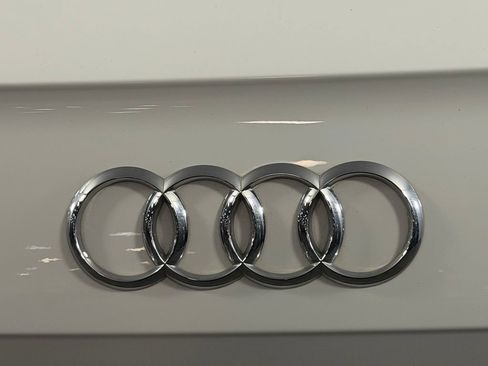 Used 2018 Audi Q5 2.0T Premium Plus w/ Premium Plus Package AWD/4WD image 14