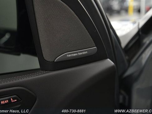 Used 2023 BMW X7 M60i w/ Climate Comfort Package image 30