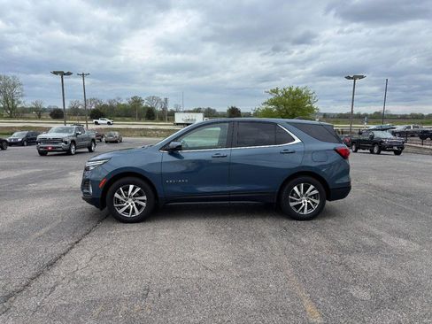 Used 2024 Chevrolet Equinox LT w/ LPO, Floor Liner Package image 2