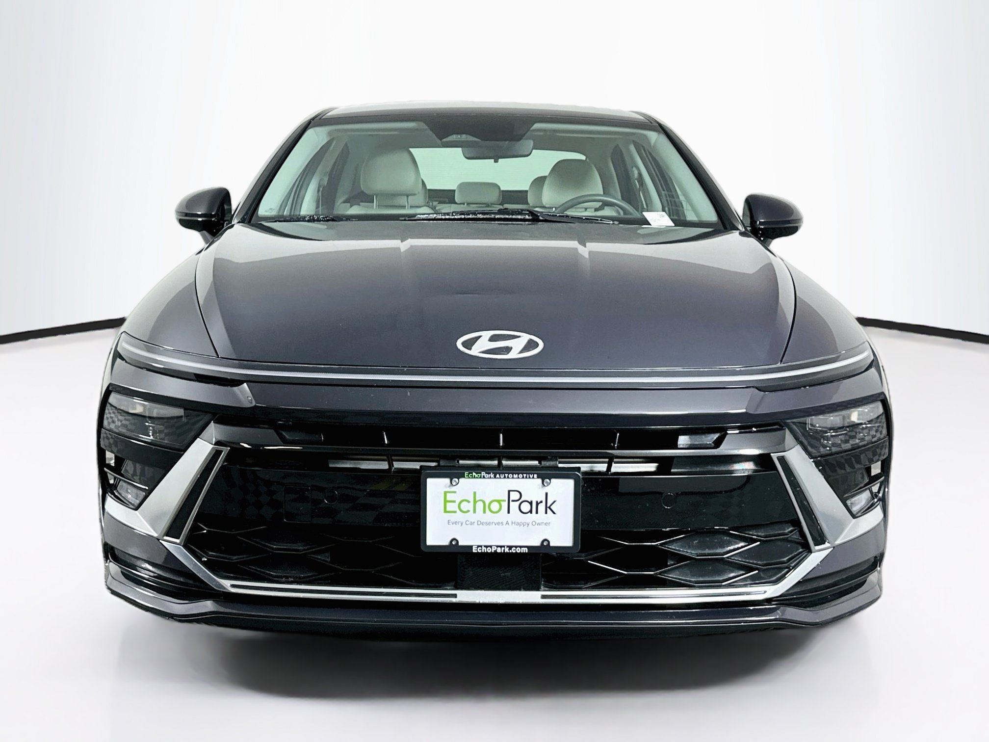 Used 2025 Hyundai Sonata SEL FWD image 2