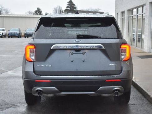 Used 2022 Ford Explorer Limited image 5