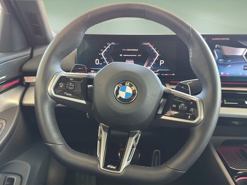 Used 2026 BMW 530i RWD image 9