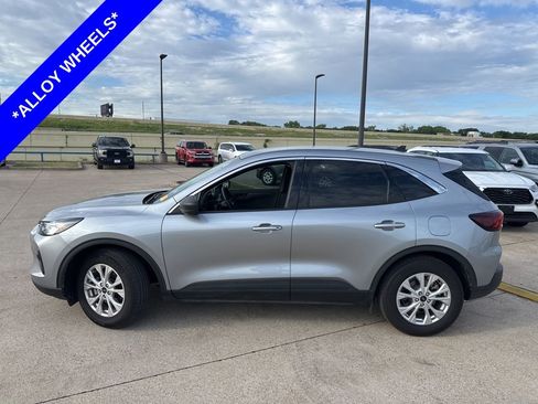 Used 2024 Ford Escape Active image 3