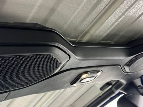 Used 2019 Jeep Wrangler Unlimited Sahara AWD/4WD image 37