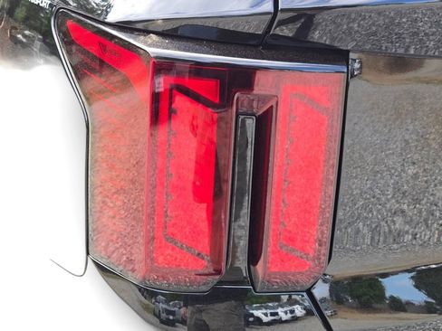 New 2026 Kia Sorento LX FWD image 11