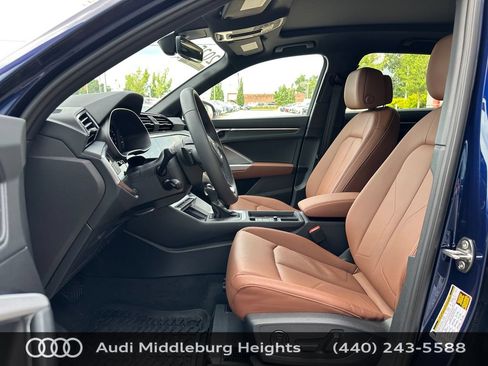 Used 2025 Audi Q3 2.0T Premium w/ Convenience Plus Package AWD/4WD image 9