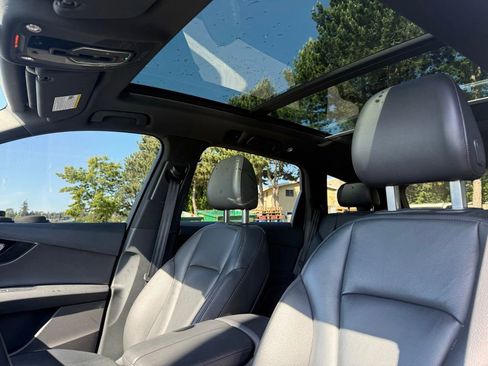 Used 2019 Audi Q7 3.0T Premium Plus w/ Premium Plus Package AWD/4WD image 9