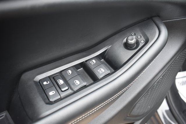 Used 2023 Jeep Grand Cherokee L Limited AWD/4WD image 14