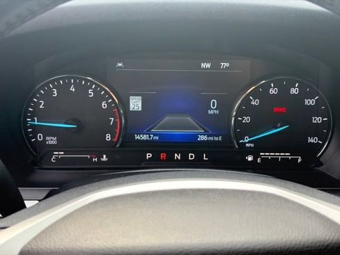 Used 2022 Ford Explorer XLT w/ Equipment Group 202A AWD/4WD image 39
