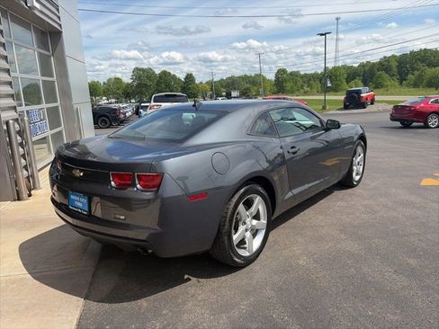 Used 2010 Chevrolet Camaro LT RWD image 3