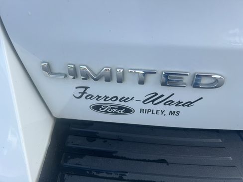 Used 2024 Ford Expedition Limited RWD image 12
