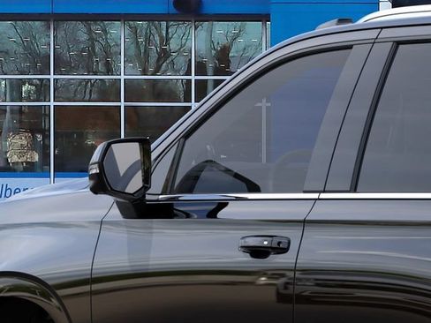 Used 2026 Chevrolet Tahoe LT w/ Comfort Package AWD/4WD image 12