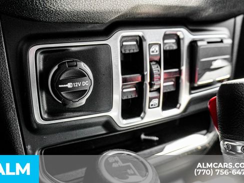 Used 2024 Jeep Wrangler Sport S image 32