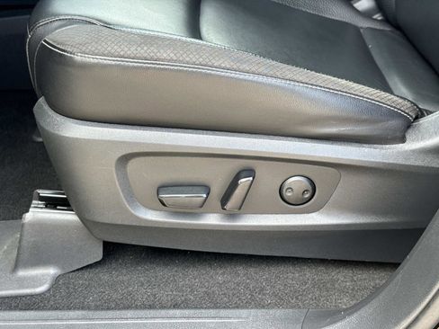 Used 2022 Nissan Pathfinder SL image 20