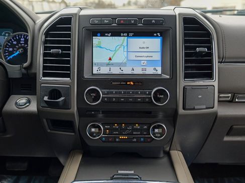 Used 2018 Ford Expedition XLT w/ Equipment Group 202A image 49