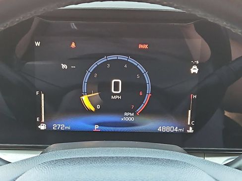 Used 2025 Chevrolet Trax LT w/ LT Convenience Package FWD image 16