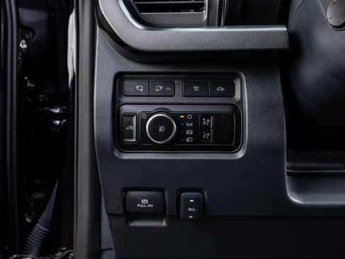 Used 2024 Ford F350 Platinum w/ FX4 Off-Road Package image 22