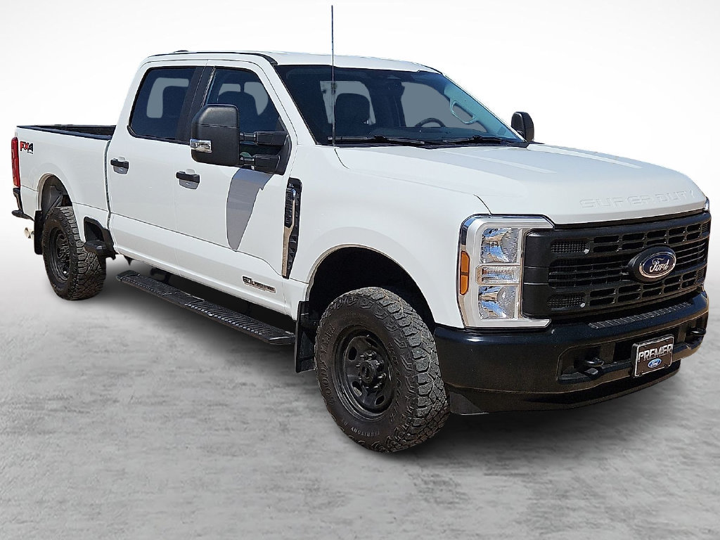 Used 2025 Ford F250 XL w/ XL Off-Road Package AWD/4WD image 1
