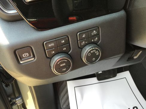 New 2026 Chevrolet Silverado 1500 LT AWD/4WD image 10