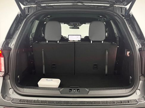 New 2026 Ford Explorer ST-Line image 9