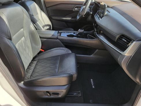 Certified 2021 Nissan Rogue Platinum image 15