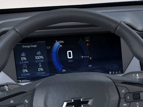 Used 2027 Chevrolet Bolt RS w/ Technology Package FWD image 18