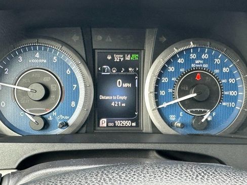 Used 2018 Toyota Sienna XLE Premium image 23