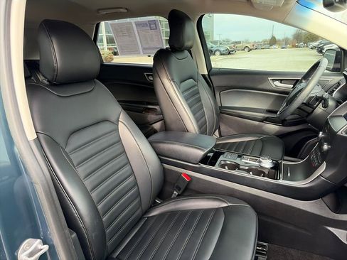 Used 2019 Ford Edge SEL w/ Equipment Group 201A image 17