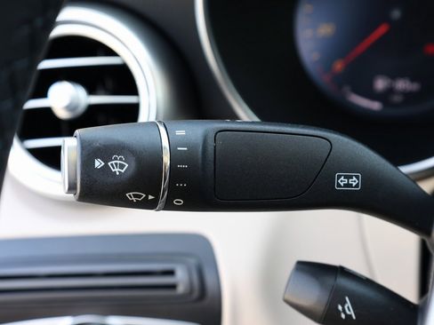 Used 2022 Mercedes-Benz C 300 Coupe image 37