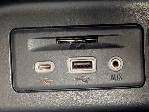 Used 2024 Chevrolet Equinox LT image 20