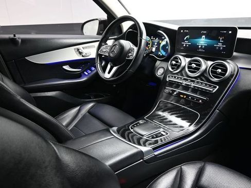 Used 2022 Mercedes-Benz GLC 300 image 13