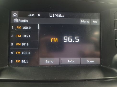 Used 2020 Kia Sorento LX FWD image 25