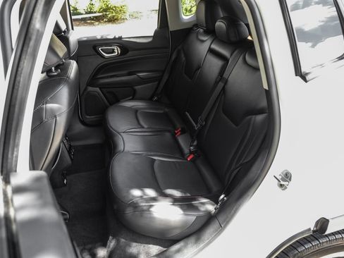 Used 2022 Jeep Compass Trailhawk w/ Trailhawk Elite Group AWD/4WD image 58