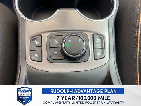 Used 2023 GMC Terrain AT4 image 42