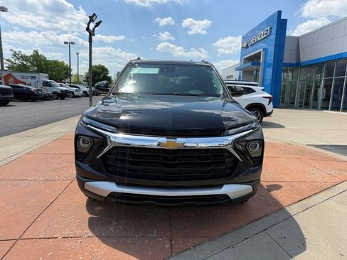 New 2026 Chevrolet TrailBlazer LT FWD image 2