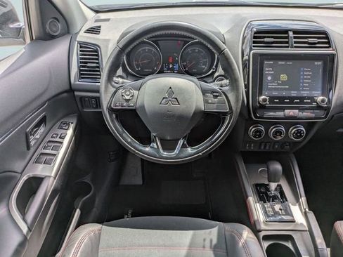 Used 2022 Mitsubishi Outlander Sport SE FWD image 17