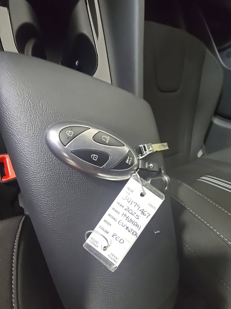 Certified 2025 Hyundai Elantra SEL FWD image 26