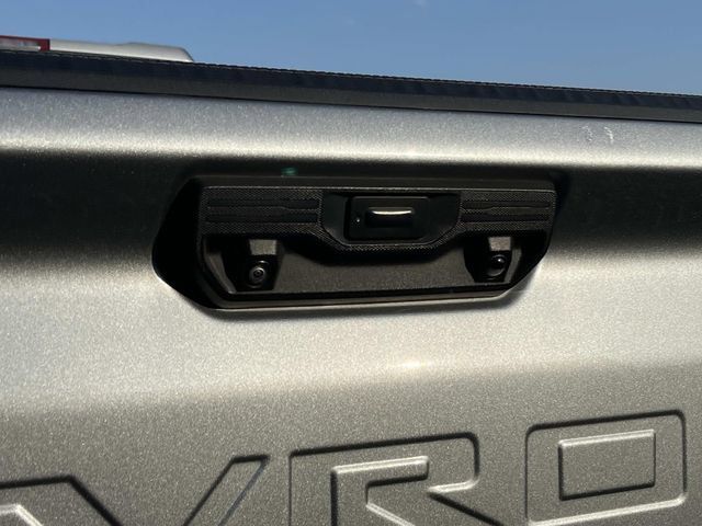 Used 2025 Chevrolet Silverado 2500 LT w/ Safety Package AWD/4WD image 13