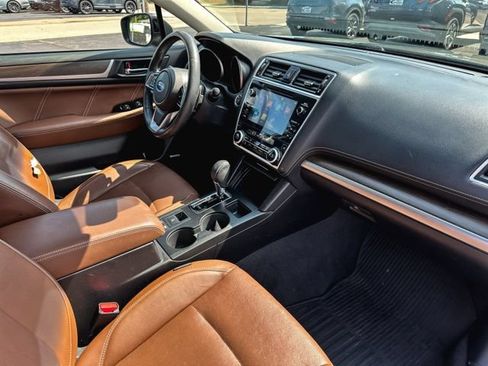 Used 2018 Subaru Outback 3.6R Touring w/ Popular Package #3 AWD/4WD image 24
