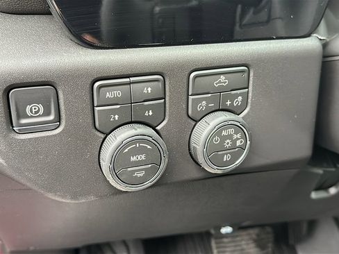 New 2026 Chevrolet Silverado 1500 LT Trail Boss w/ Convenience Package II image 19