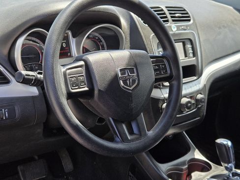 Used 2016 Dodge Journey SE AWD/4WD image 2