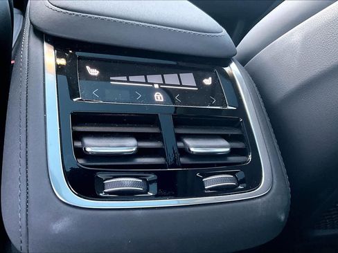 Used 2026 Volvo XC90 B5 Core image 34