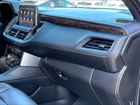 Used 2021 Chevrolet Tahoe Z71 w/ Luxury Package image 18