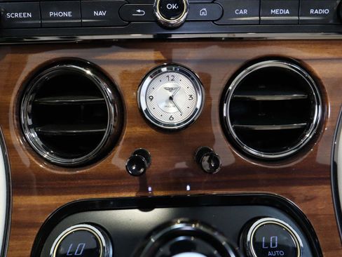 Used 2025 Bentley Continental GT Speed image 32