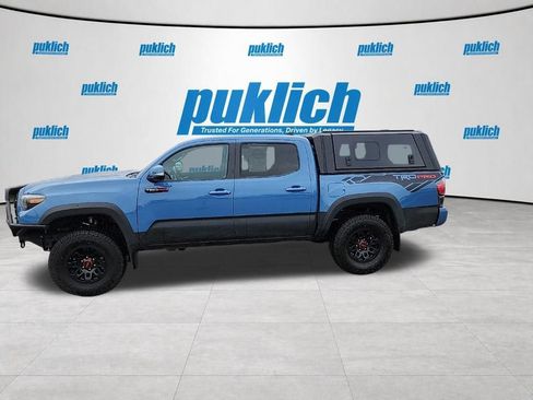 Used 2018 Toyota Tacoma TRD Pro AWD/4WD image 2