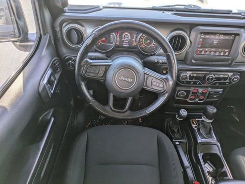 Used 2021 Jeep Gladiator Sport image 14