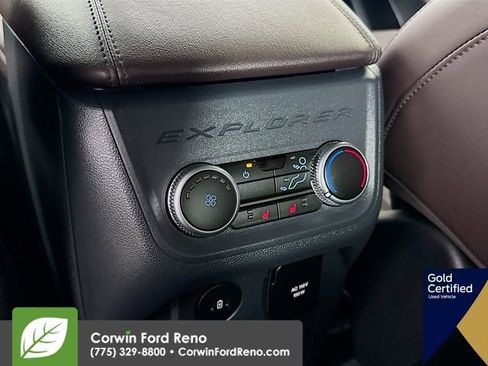 Certified 2025 Ford Explorer Platinum w/ LUX Leather Package image 31