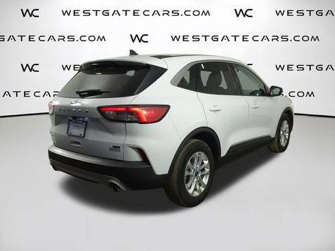 Used 2022 Ford Escape SE image 44