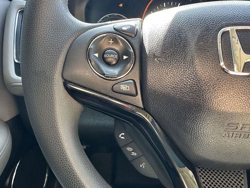 Used 2016 Honda HR-V EX image 12