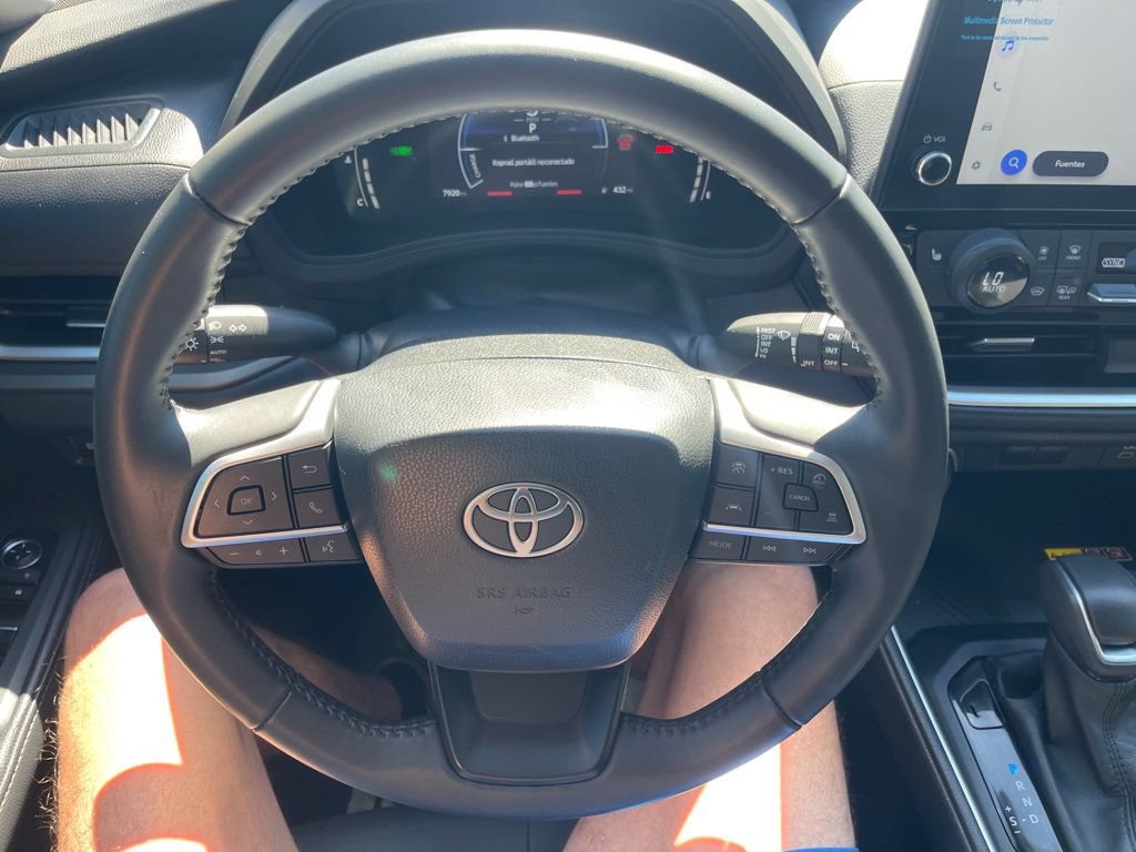 Used 2026 Toyota Grand Highlander AWD Hybrid image 16